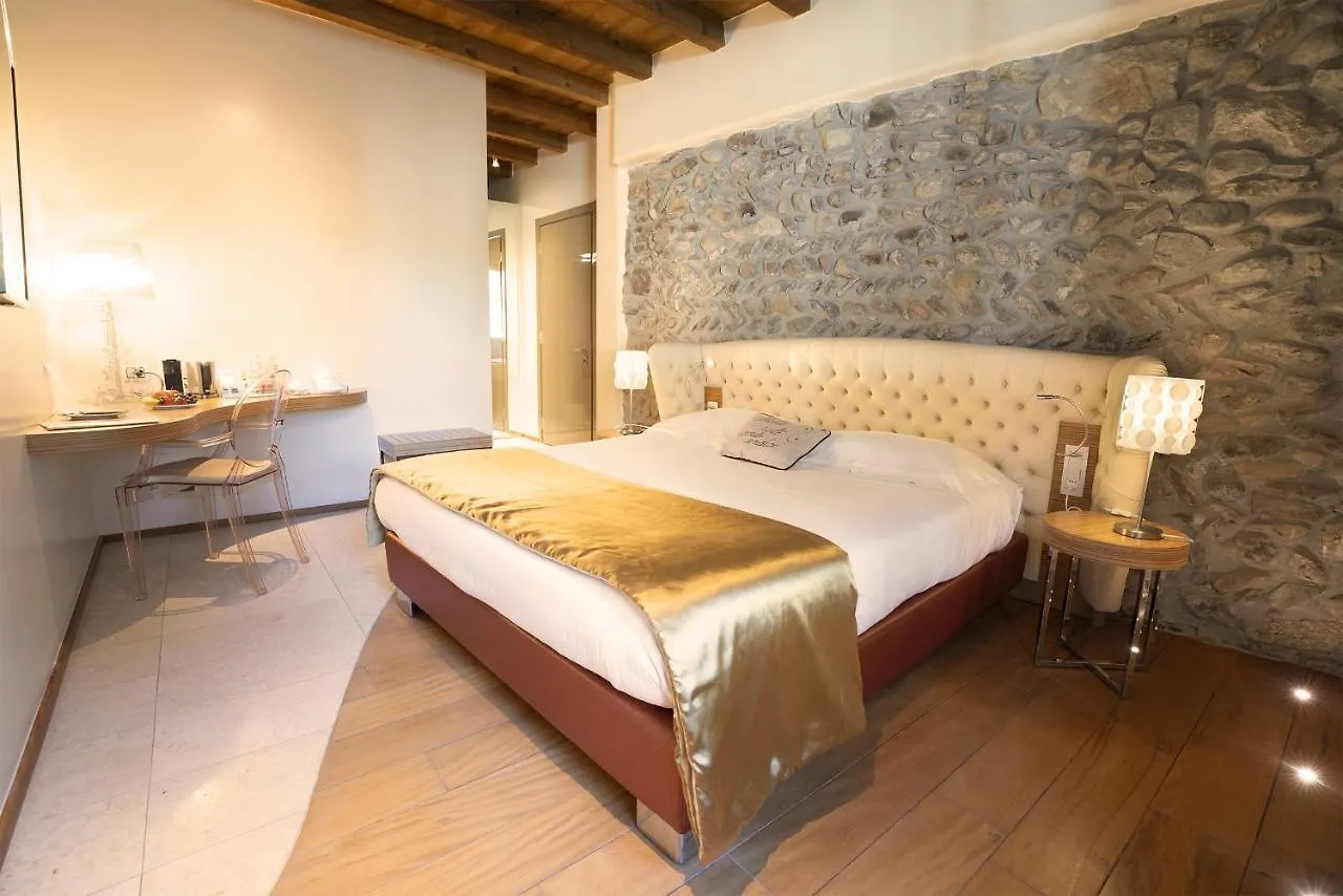 Il Borgo - 1711 Luxury Guest House Arlate