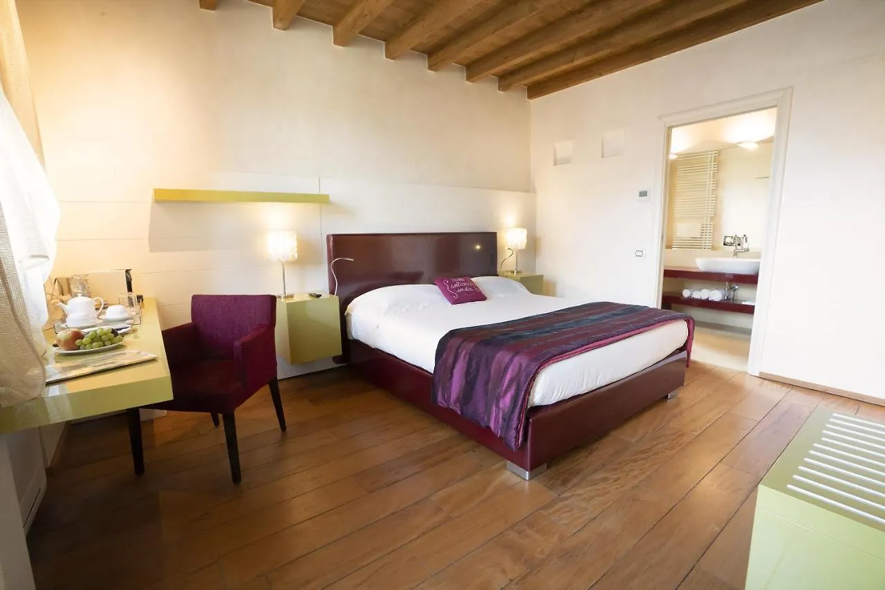 Il Borgo - 1711 Luxury Guest House Arlate Italien