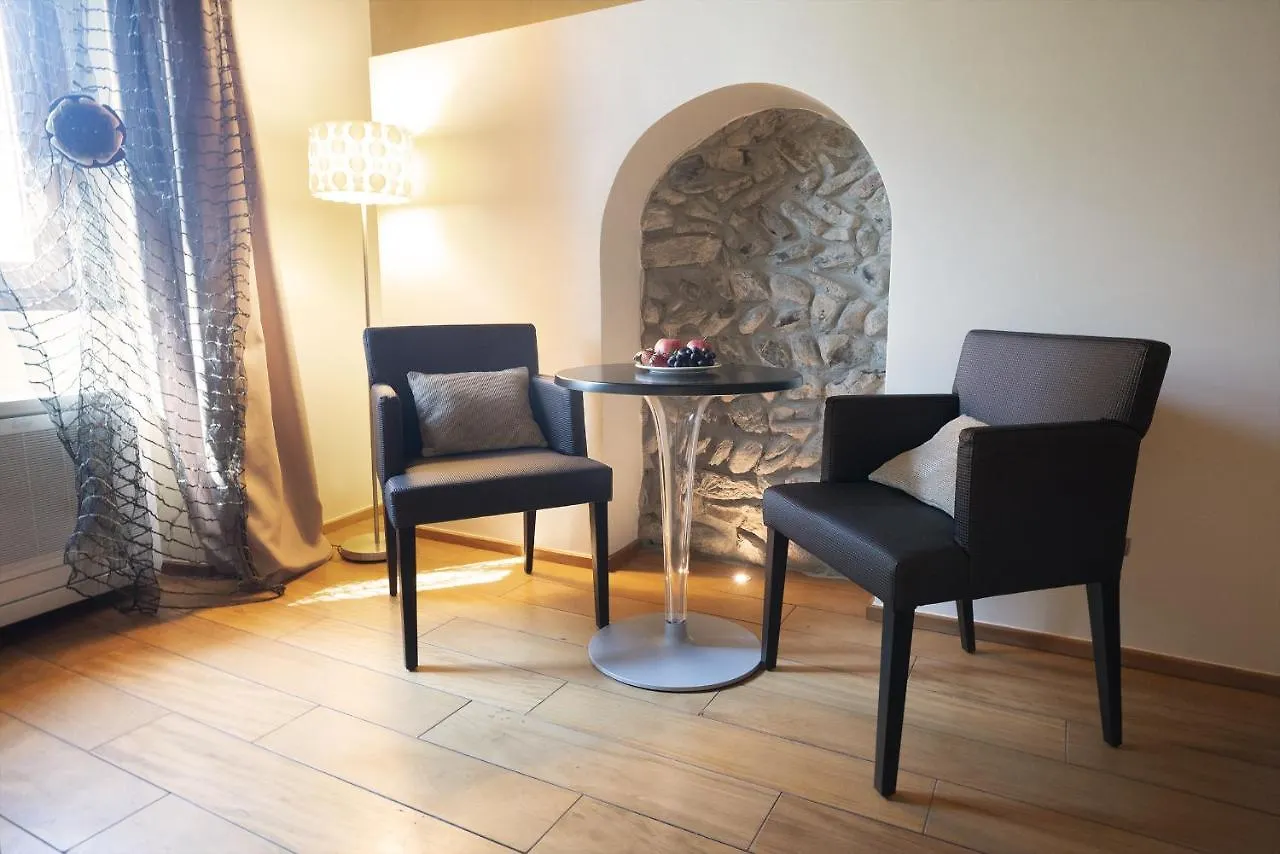 Il Borgo - 1711 Luxury Guest House Arlate