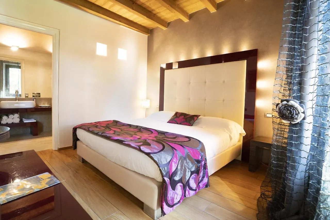 Il Borgo - 1711 Luxury Guest House Arlate